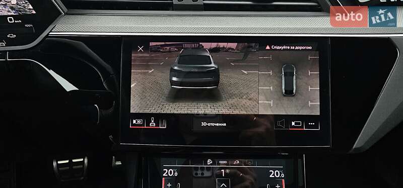 Позашляховик / Кросовер Audi Q8 Sportback e-tron 2024 в Тернополі