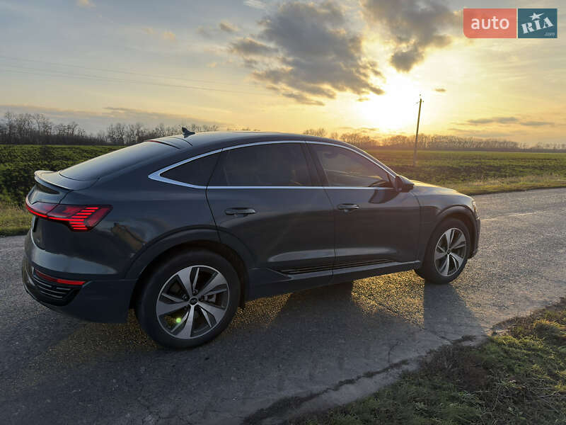 Внедорожник / Кроссовер Audi Q8 Sportback e-tron 2023 в Полтаве