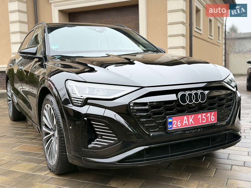 Внедорожник / Кроссовер Audi Q8 Sportback e-tron 2024 в Черновцах