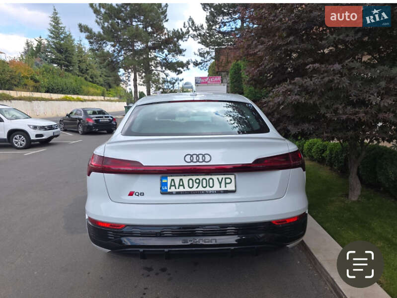 Позашляховик / Кросовер Audi Q8 Sportback e-tron 2023 в Одесі фото 3 Позашляховик / Кросовер Audi Q8 Sportback e-tron 2023 в Одесі