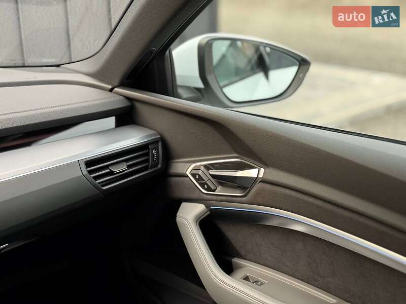 Внедорожник / Кроссовер Audi Q8 Sportback e-tron 2023 в Луцке фото 30 Внедорожник / Кроссовер Audi Q8 Sportback e-tron 2023 в Луцке