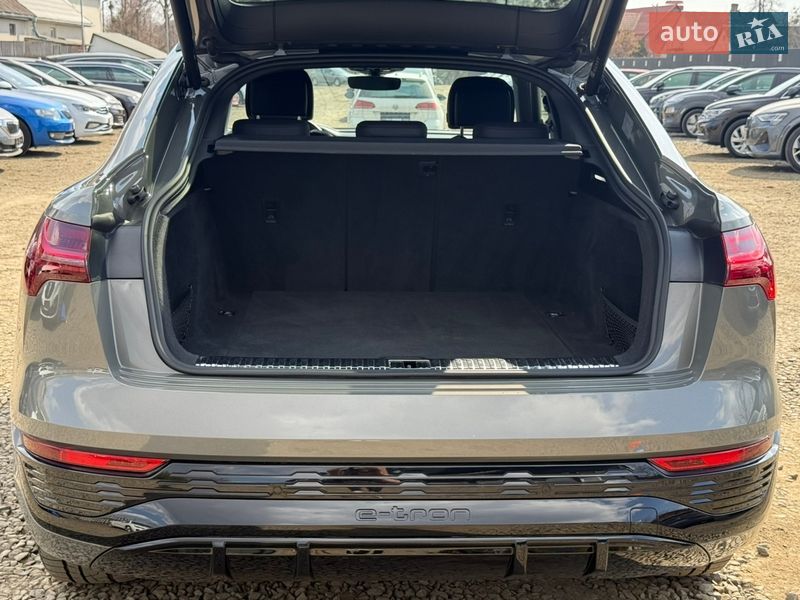Внедорожник / Кроссовер Audi Q8 Sportback e-tron 2023 в Луцке