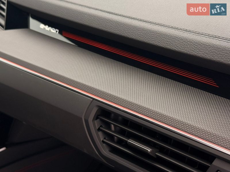 Внедорожник / Кроссовер Audi Q8 Sportback e-tron 2023 в Луцке