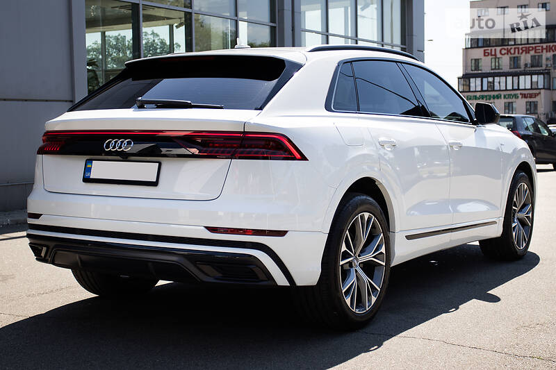 Позашляховик / Кросовер Audi Q8 2019 в Києві фото 14 Позашляховик / Кросовер Audi Q8 2019 в Києві