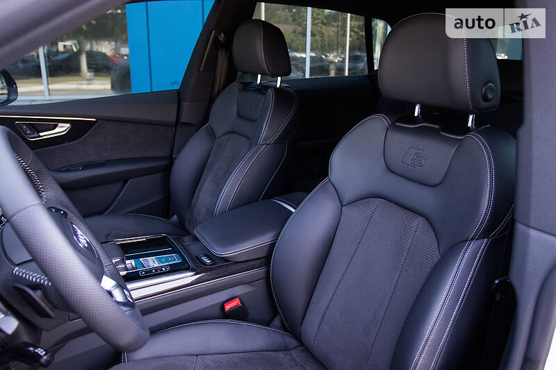 Позашляховик / Кросовер Audi Q8 2019 в Києві фото 19 Позашляховик / Кросовер Audi Q8 2019 в Києві