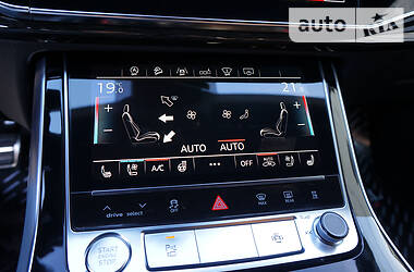 Позашляховик / Кросовер Audi Q8 2018 в  фото 52 Позашляховик / Кросовер Audi Q8 2018 в