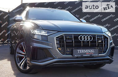 Позашляховик / Кросовер Audi Q8 2018 в  фото 76 Позашляховик / Кросовер Audi Q8 2018 в