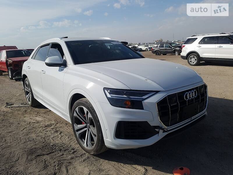 Внедорожник / Кроссовер Audi Q8 2019 в Киеве