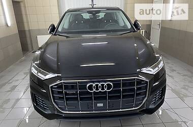 Внедорожник / Кроссовер Audi Q8 2021 в 