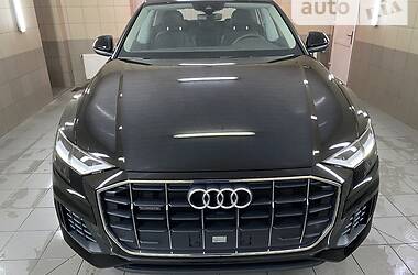 Внедорожник / Кроссовер Audi Q8 2021 в 