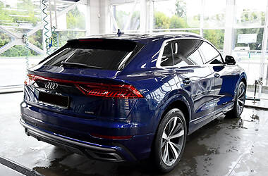 Позашляховик / Кросовер Audi Q8 2019 в Луцьку