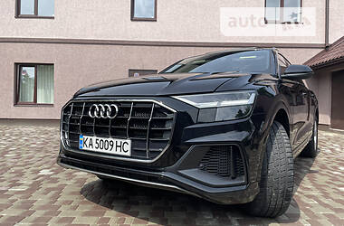 Внедорожник / Кроссовер Audi Q8 2018 в 