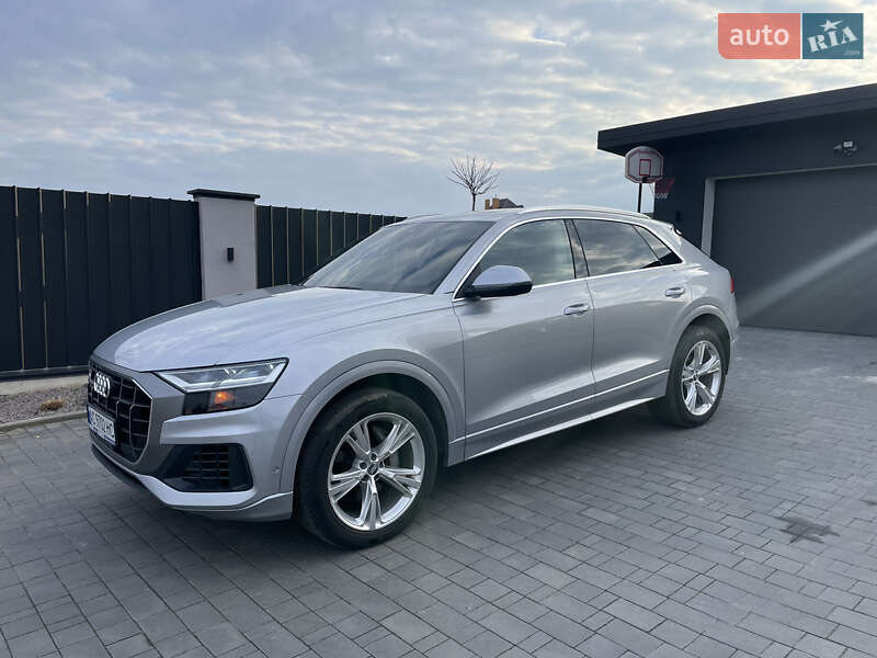 Внедорожник / Кроссовер Audi Q8 2018 в Луцке
