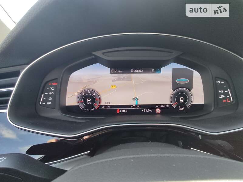 Позашляховик / Кросовер Audi Q8 2018 в Ужгороді