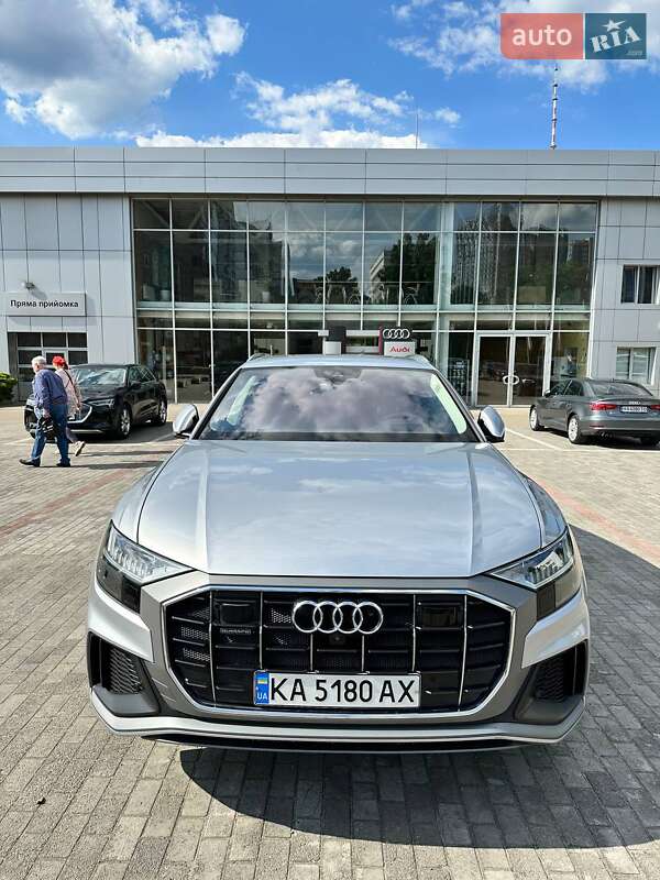 Внедорожник / Кроссовер Audi Q8 2018 в Киеве