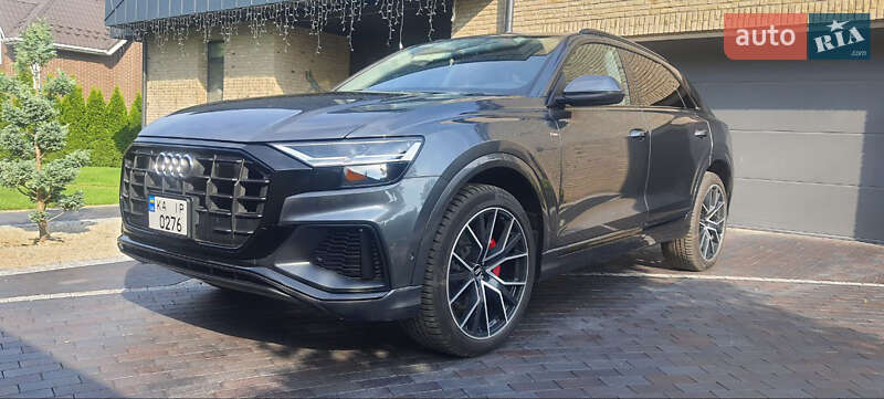 Внедорожник / Кроссовер Audi Q8 2019 в Киеве