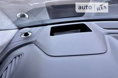 Позашляховик / Кросовер Audi Q8 2020 в 