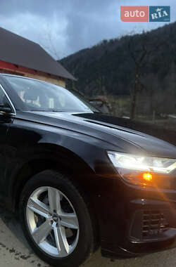 Внедорожник / Кроссовер Audi Q8 2018 в 