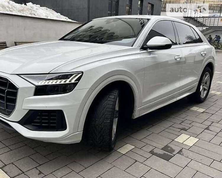 Внедорожник / Кроссовер Audi Q8 2020 в Кропивницком