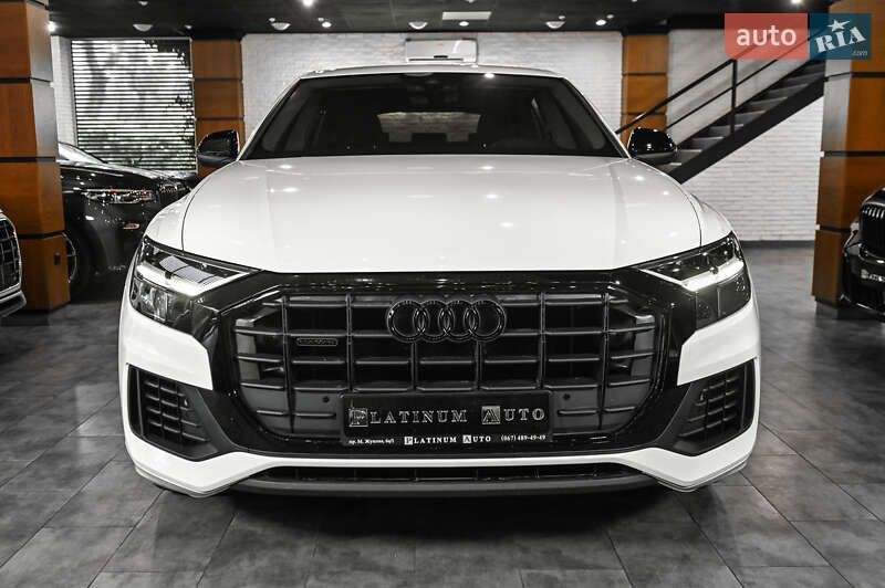 Внедорожник / Кроссовер Audi Q8 2018 в Ужгороде