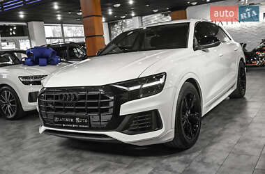 Внедорожник / Кроссовер Audi Q8 2018 в Одессе