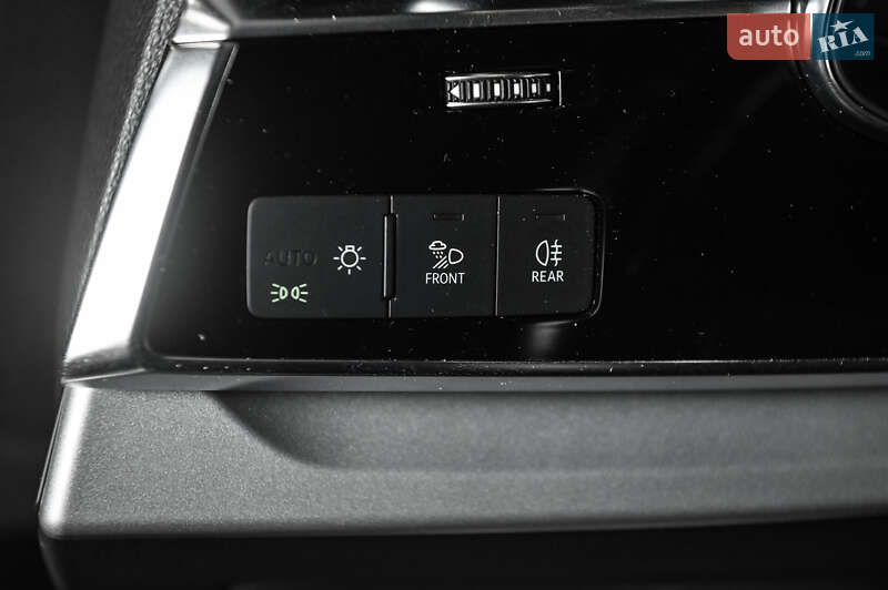 Внедорожник / Кроссовер Audi Q8 2018 в Ужгороде