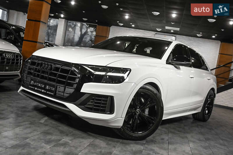 Внедорожник / Кроссовер Audi Q8 2018 в Ужгороде