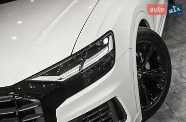 Внедорожник / Кроссовер Audi Q8 2018 в Ужгороде