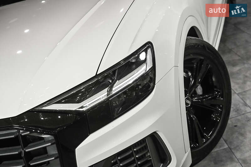 Внедорожник / Кроссовер Audi Q8 2018 в Ужгороде