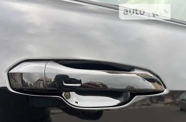 Внедорожник / Кроссовер Audi Q8 2024 в 