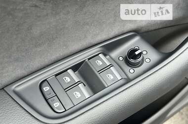 Внедорожник / Кроссовер Audi Q8 2024 в 