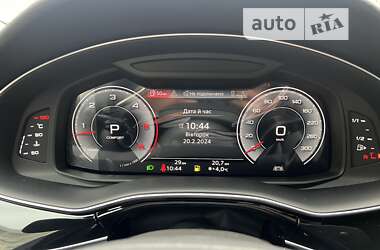 Внедорожник / Кроссовер Audi Q8 2024 в 