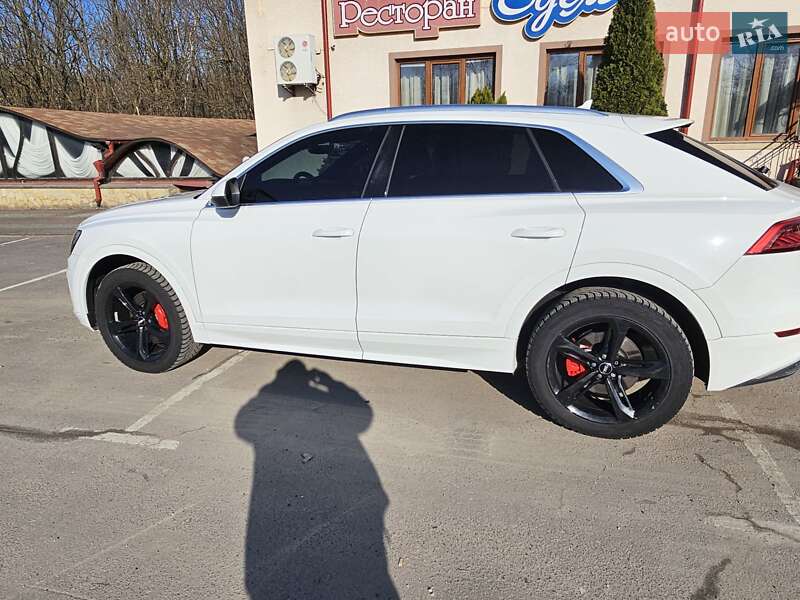 Внедорожник / Кроссовер Audi Q8 2018 в Тернополе