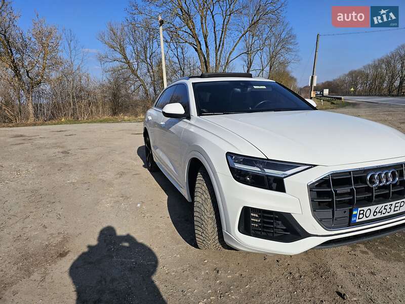 Внедорожник / Кроссовер Audi Q8 2018 в Тернополе