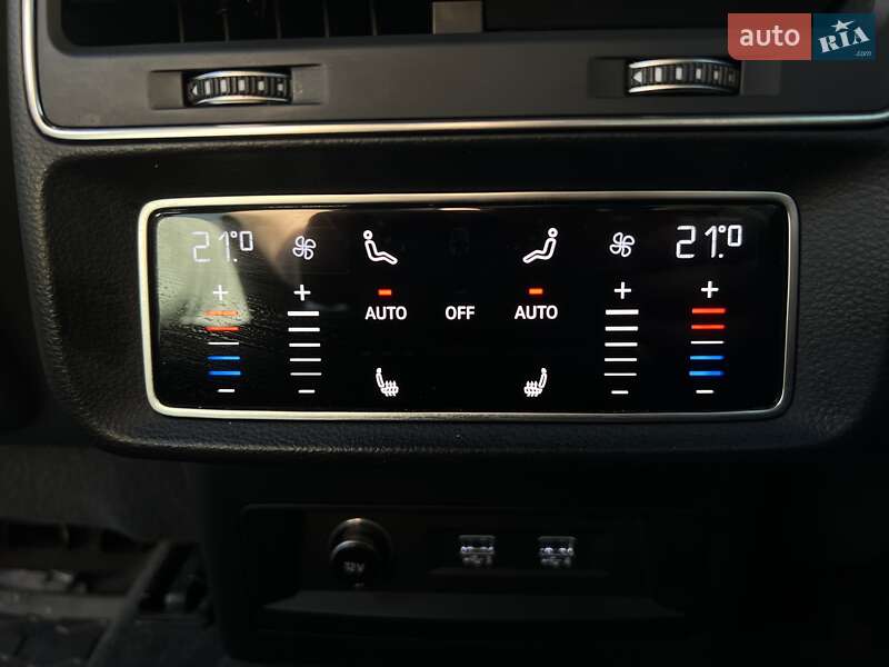Позашляховик / Кросовер Audi Q8 2021 в Львові