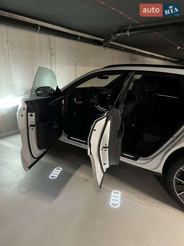 Позашляховик / Кросовер Audi Q8 2021 в Львові