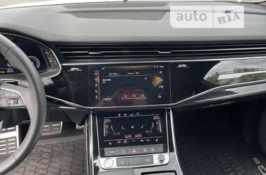 Позашляховик / Кросовер Audi Q8 2018 в Дніпрі