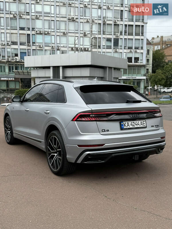 Внедорожник / Кроссовер Audi Q8 2019 в Киеве