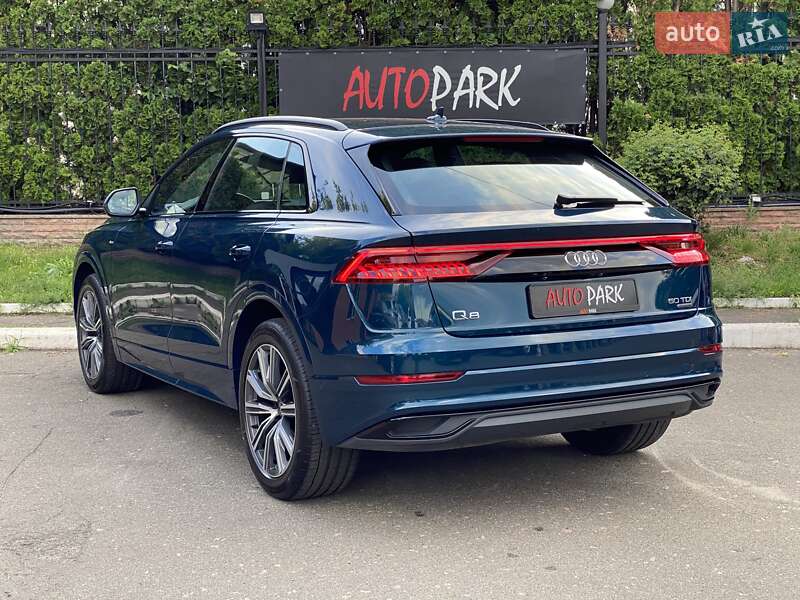 Позашляховик / Кросовер Audi Q8 2022 в Києві