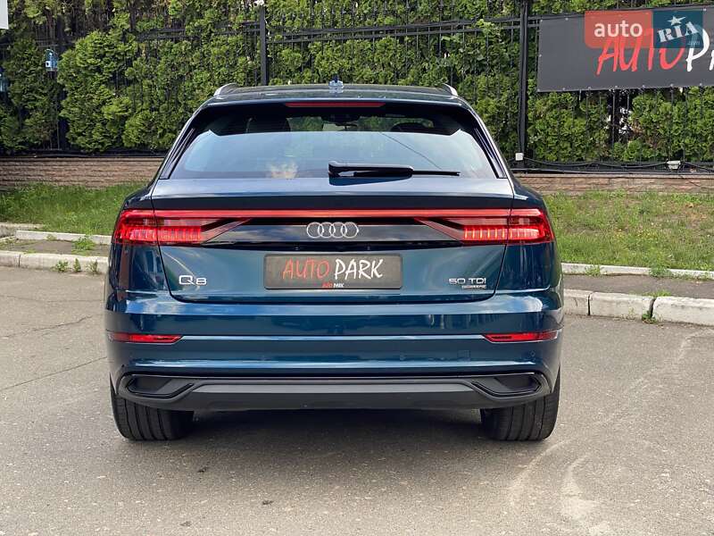 Позашляховик / Кросовер Audi Q8 2022 в Києві