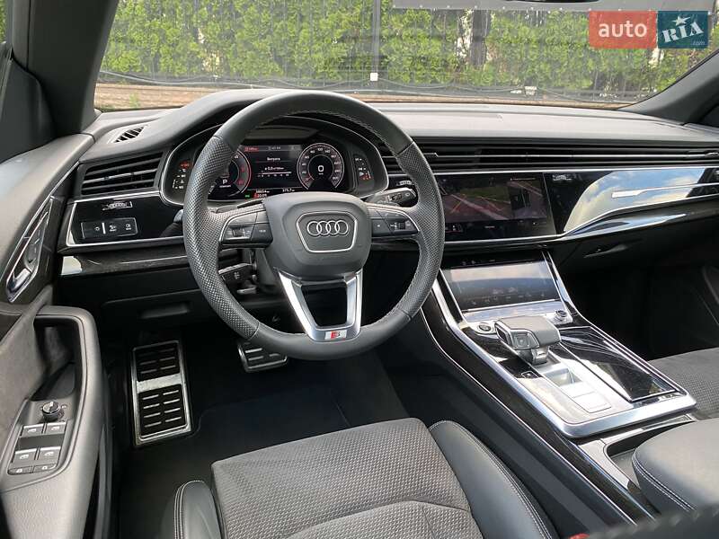 Позашляховик / Кросовер Audi Q8 2022 в Києві