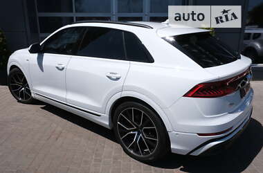 Позашляховик / Кросовер Audi Q8 2021 в Одесі