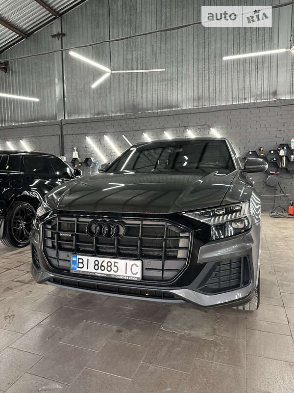 Внедорожник / Кроссовер Audi Q8 2022 в Полтаве