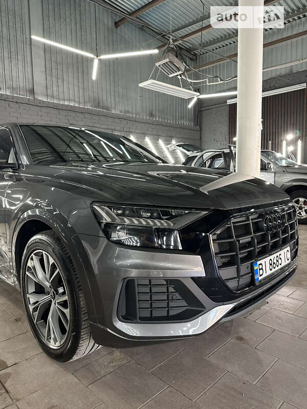Внедорожник / Кроссовер Audi Q8 2022 в Полтаве