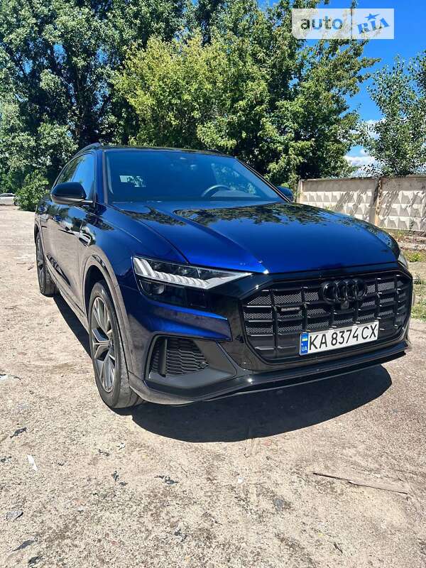 Позашляховик / Кросовер Audi Q8 2021 в Києві