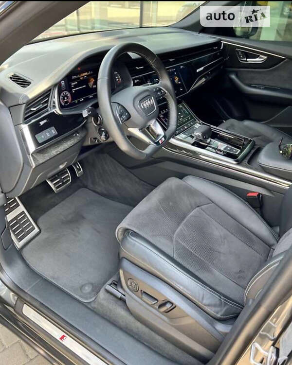 Внедорожник / Кроссовер Audi Q8 2018 в Тернополе