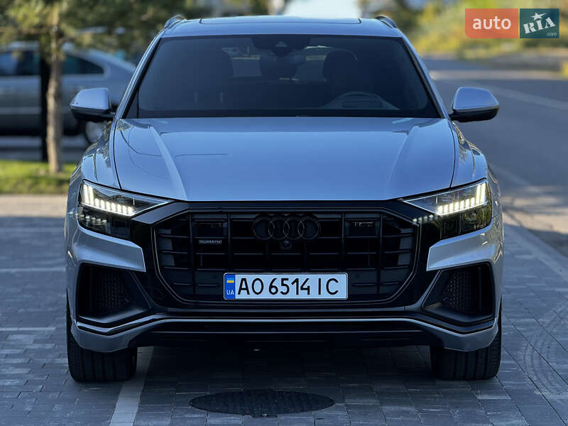 Внедорожник / Кроссовер Audi Q8 2021 в Ужгороде