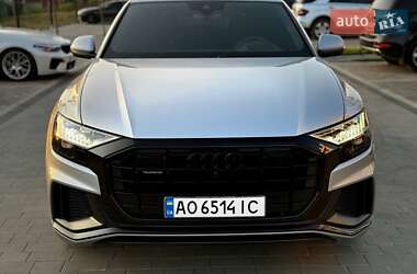 Внедорожник / Кроссовер Audi Q8 2021 в 