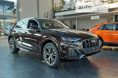 Внедорожник / Кроссовер Audi Q8 2020 в Ужгороде