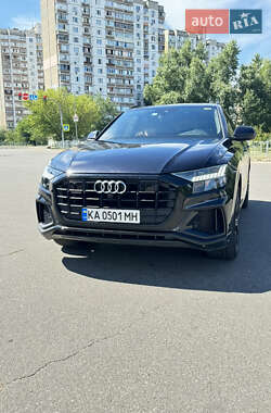 Внедорожник / Кроссовер Audi Q8 2018 в 